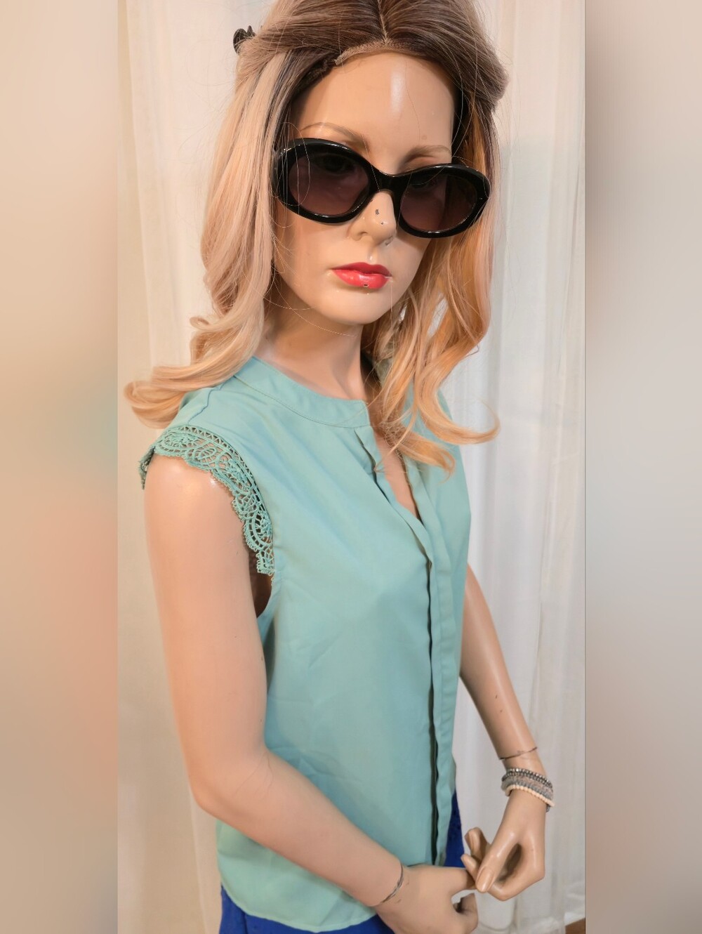 SHEIN Mint Green Sleeveless Blouse with Lace Trim Cap Sleeves